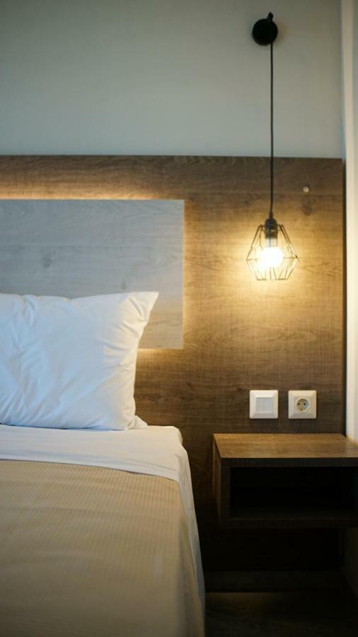 Sinodinos Deluxe Apartments Афитос Экстерьер фото