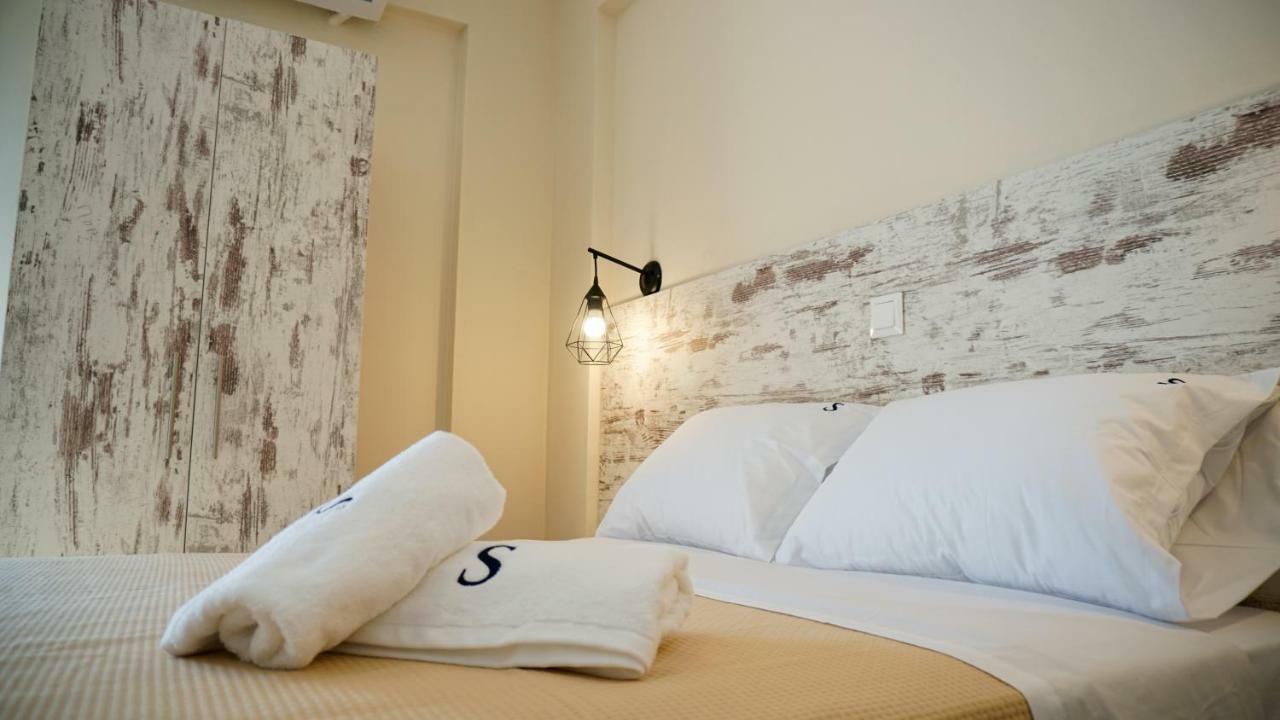 Sinodinos Deluxe Apartments Афитос Экстерьер фото